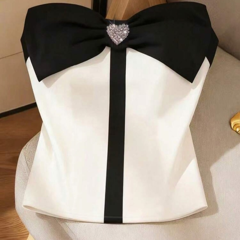 Chic Nation Black and White Bow Top tank top